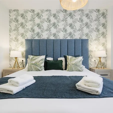 Magnificent Apartment, Close To The Beach, In Estepona