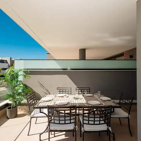 Magnificent Apartment, Close To The Beach, In * Estepona