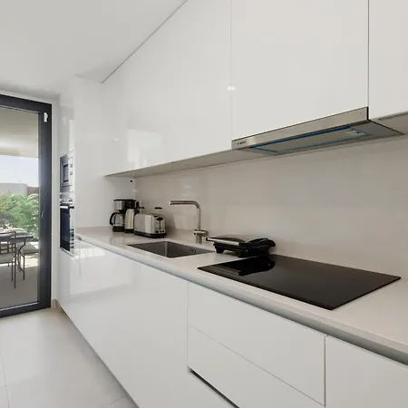 Magnificent Apartment, Close To The Beach, In * Estepona