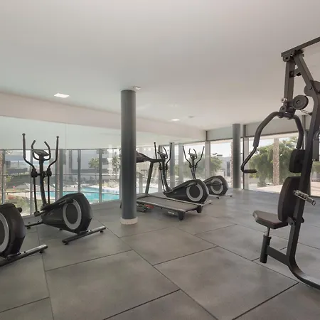 Magnificent Apartment, Close To The Beach, In *