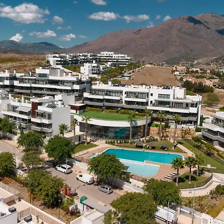 Magnificent Apartment, Close To The Beach, In *