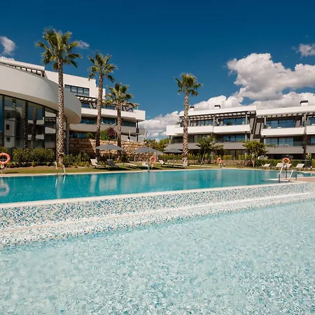 Magnificent Apartment, Close To The Beach, In Apartment Estepona
