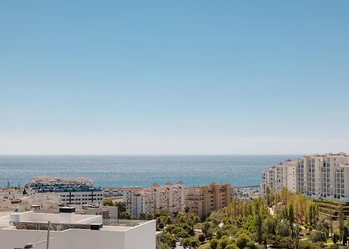 Magnificent Apartment, Close To The Beach, In * Estepona