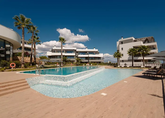Magnificent Apartment, Close To The Beach, In * Estepona