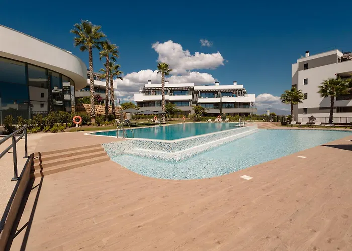 Magnificent Apartment, Close To The Beach, In *