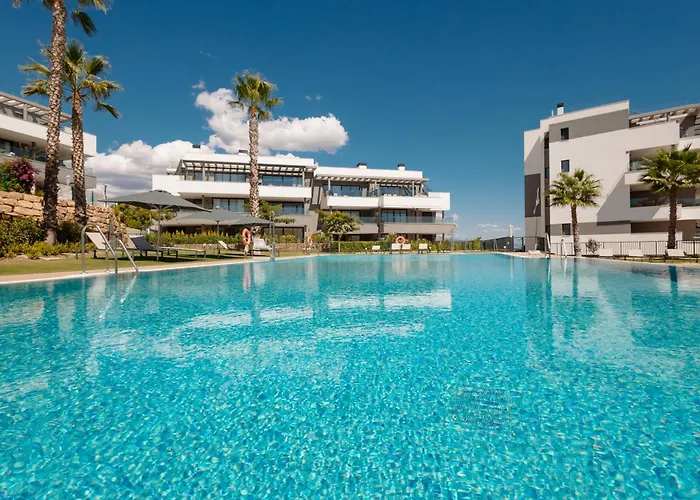 Apartment Magnificent Apartment, Close To The Beach, In Estepona