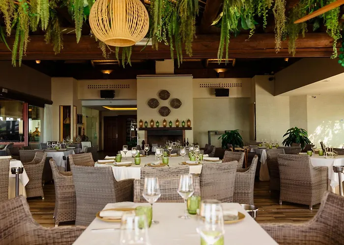 Magnificent Apartment, Close To The Beach, In *