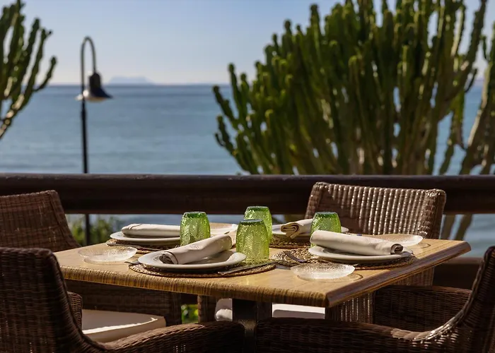 Magnificent Apartment, Close To The Beach, In * Estepona