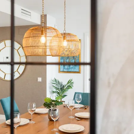 Apartman Magnificent Apartment, Close To The Beach, In *