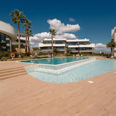 Magnificent Apartment, Close To The Beach, In *