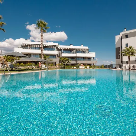 Apartman Magnificent Apartment, Close To The Beach, In Estepona