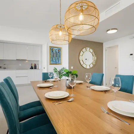 Appartement Magnificent Apartment, Close To The Beach, In