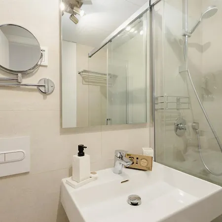 Magnificent Apartment, Close To The Beach, In Appartement *