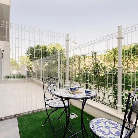 Magnificent Apartment, Close To The Beach, In Appartement Estepona